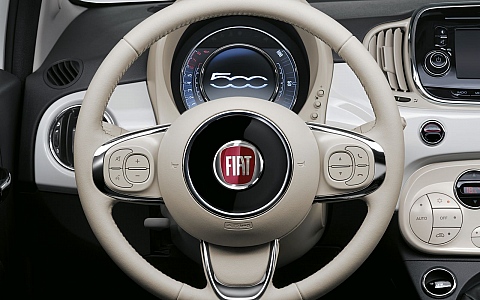 Fiat 500C (2015) - Interijer