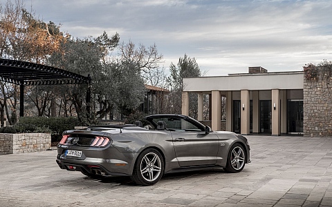 Ford Mustang Convertible (2018) - Eksterijer