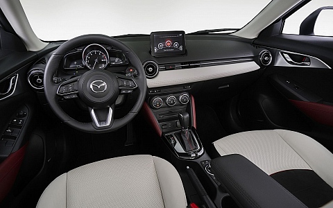 Mazda CX-3 (2018) - Interijer