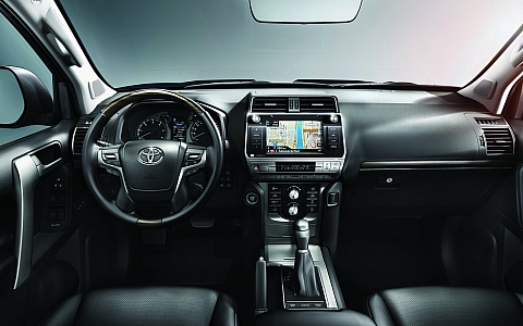 Toyota Land Cruiser (3 vrata) (2015) - Interijer