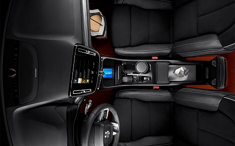 Volvo XC40 (2017) - Interijer