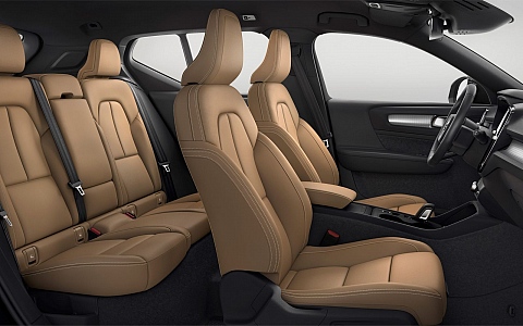 Volvo XC40 (2017) - Interijer