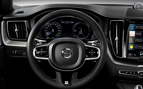 Volvo XC60 (2018) - Interijer