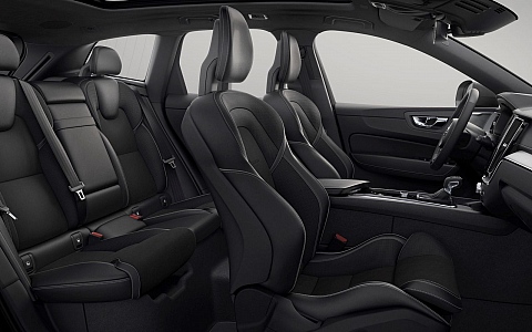 Volvo XC60 (2018) - Interijer