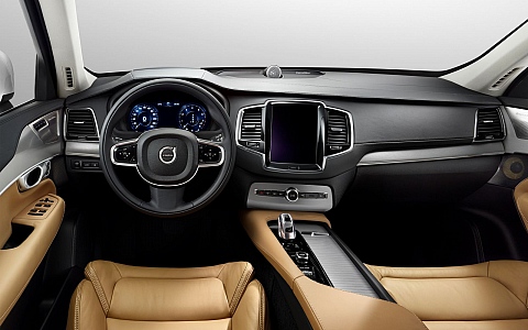 Volvo XC90 (2015) - Interijer