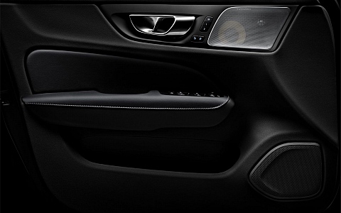 Volvo V60 (2018) - Interijer