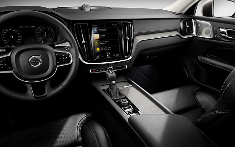 Volvo V60 (2018) - Interijer