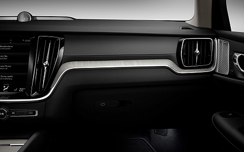 Volvo V60 (2018) - Interijer