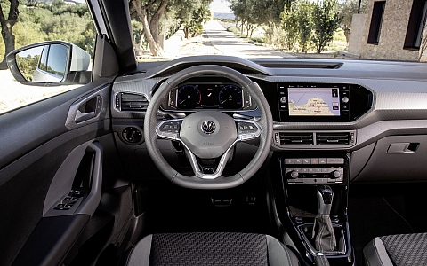 Volkswagen T-Cross (2019) - Interijer