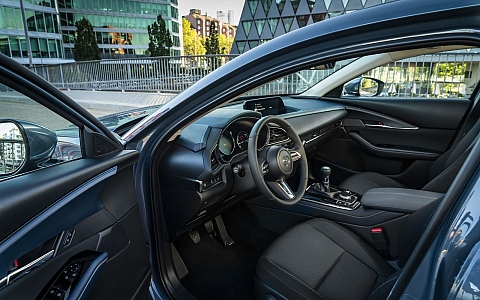 Mazda CX-30 (2019) - Interijer