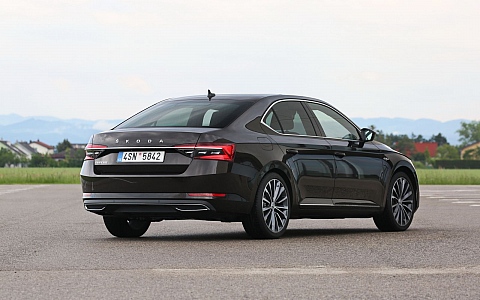 Škoda Superb (2019) - Eksterijer