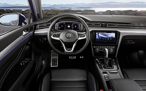 Volkswagen Passat (2019) - Interijer