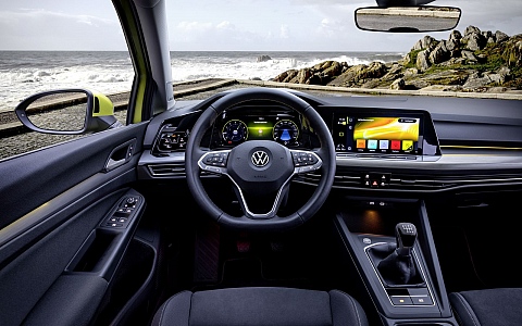 Volkswagen Golf 8 (2020) - Interijer