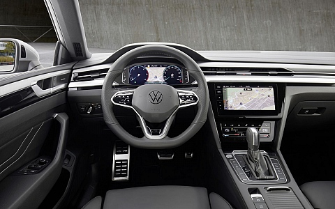 Volkswagen Arteon (2021) - Interijer